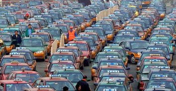 北京出租车牌照多少钱一年